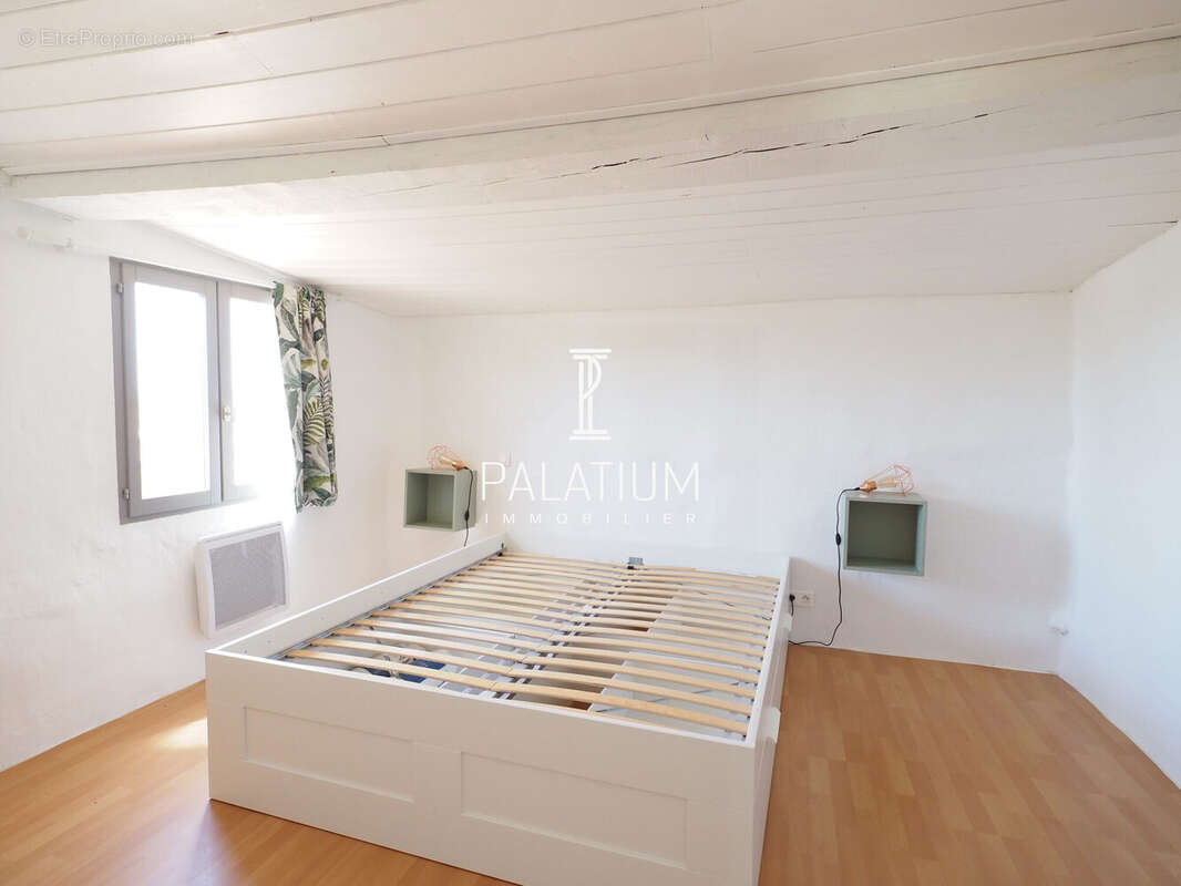 Appartement à FORCALQUIER