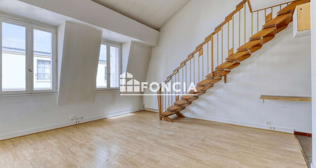 Appartement à VERSAILLES