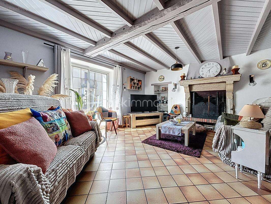 Maison à CHICHE