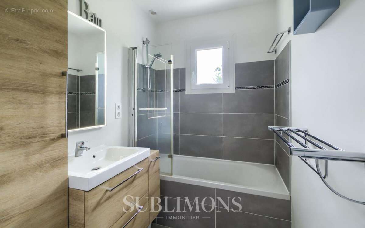 Maison centre ville Ploemeur - photo 11
