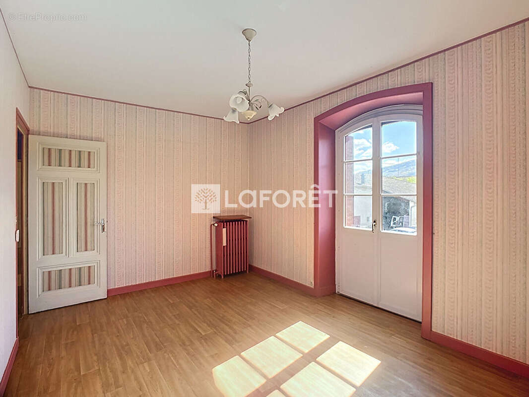 Appartement à BELLEVILLE