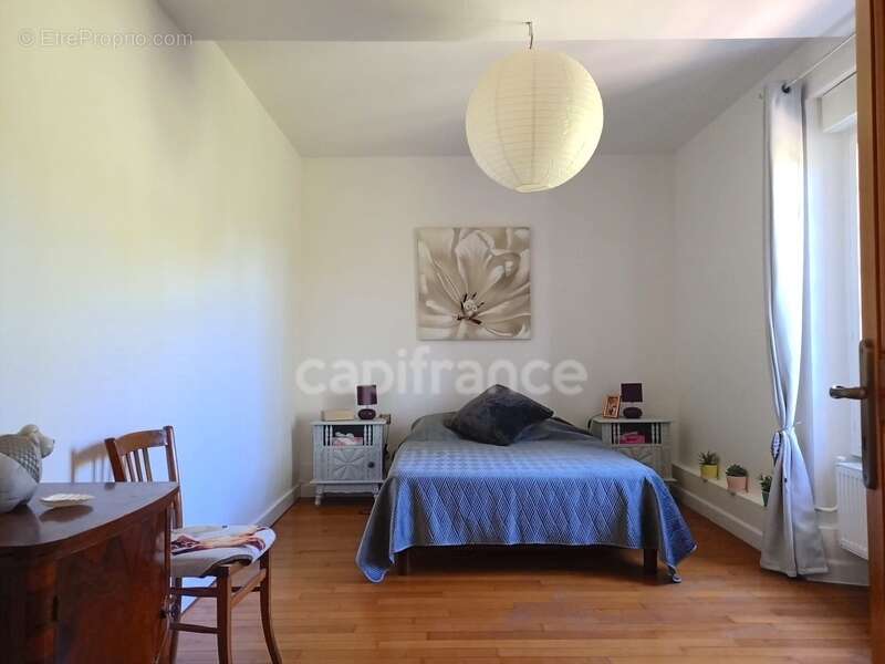 Maison à VILLECHETIVE