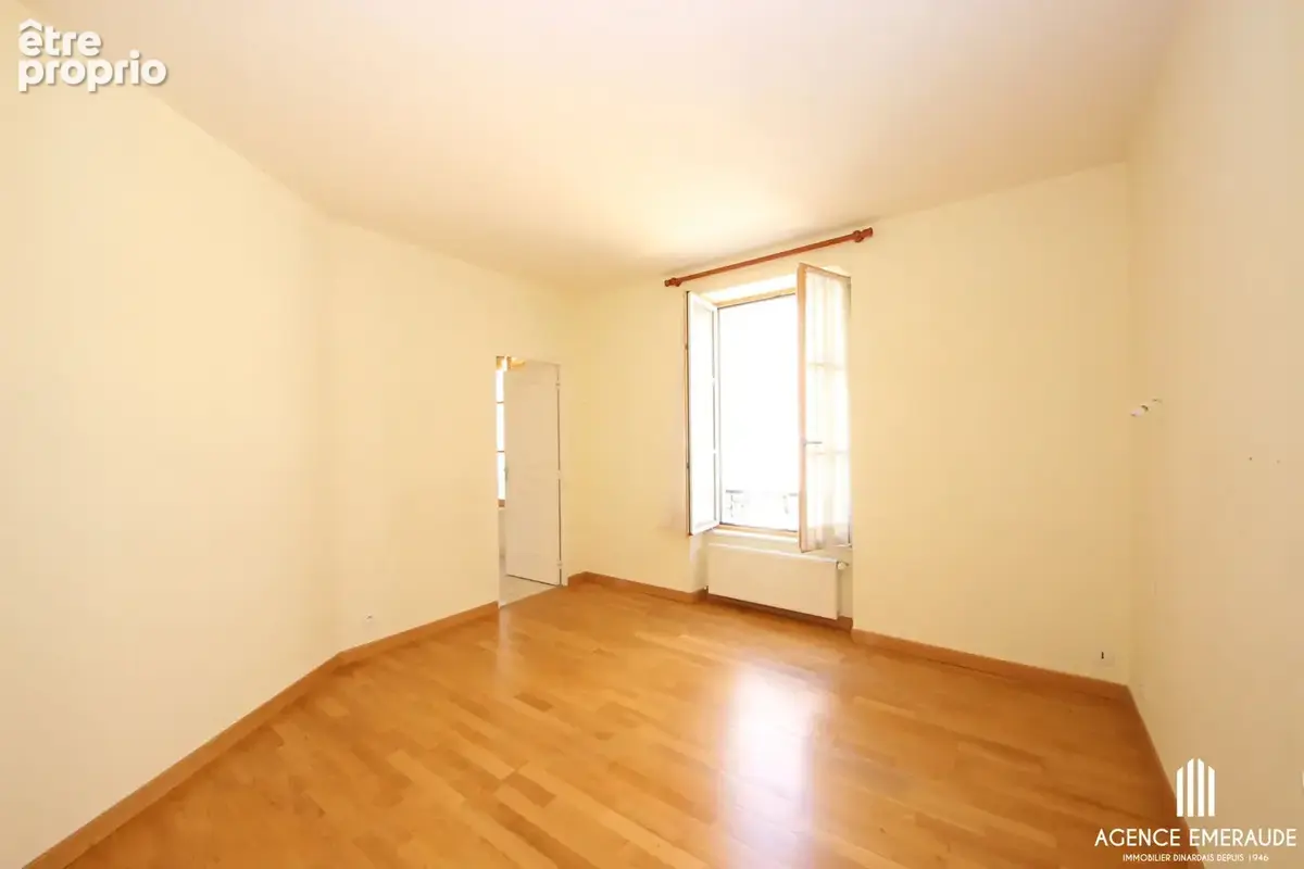 À vendre à Dinard appartement 3 pièces - terrasse - Hypercentre avec aperçu mer - photo 6