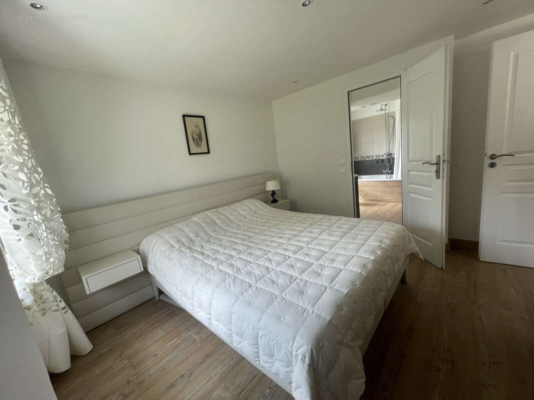Maison 8 pièce(s) 138 m2 - photo 9