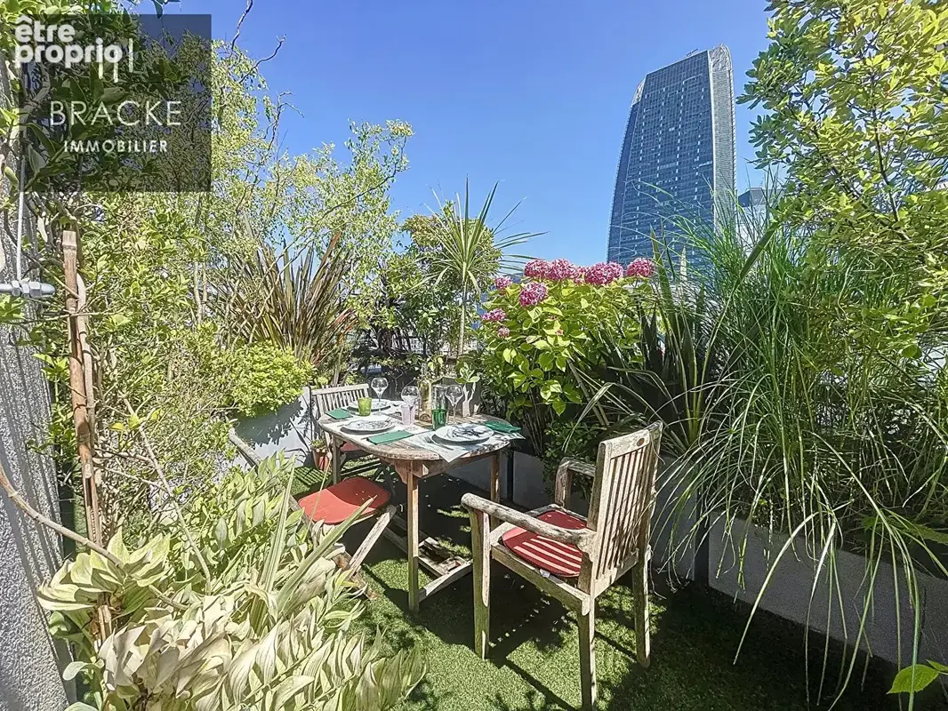 Appartement à COURBEVOIE