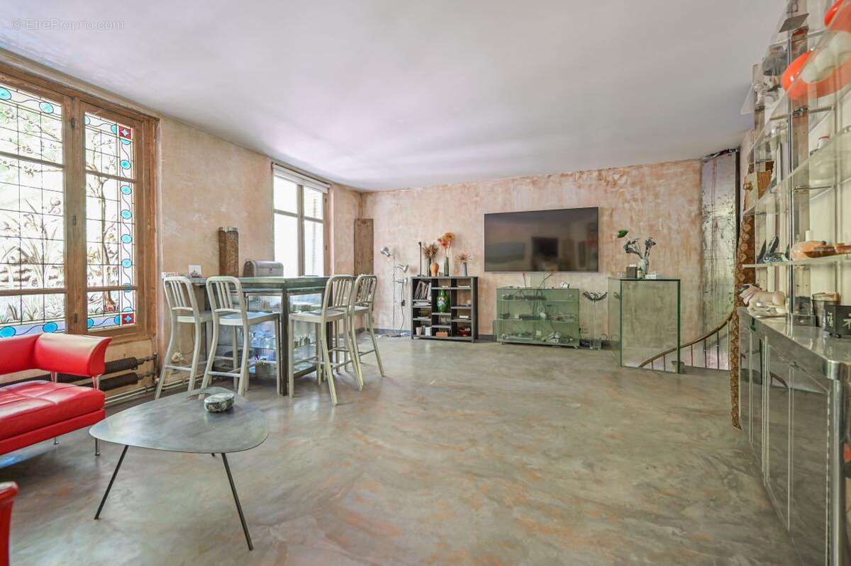 Appartement à PARIS-20E