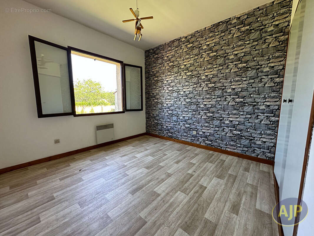 Maison à COLOMBIERS