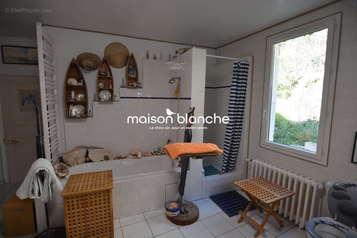 Maison à FONTEVRAUD-L'ABBAYE