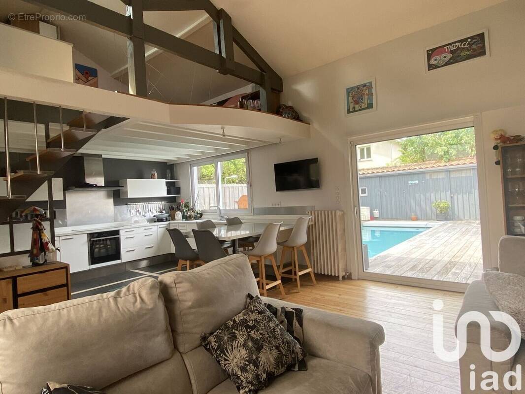 Photo 1 - Maison à PESSAC