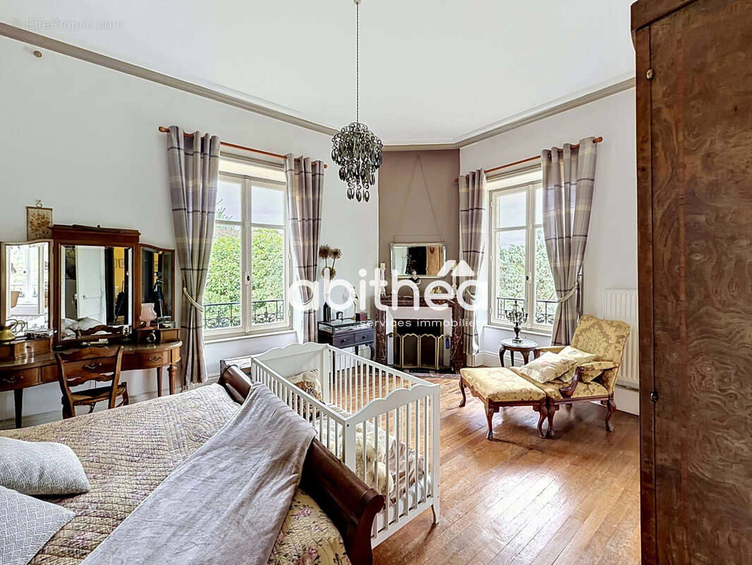 Maison à BUSSIERE-GALANT