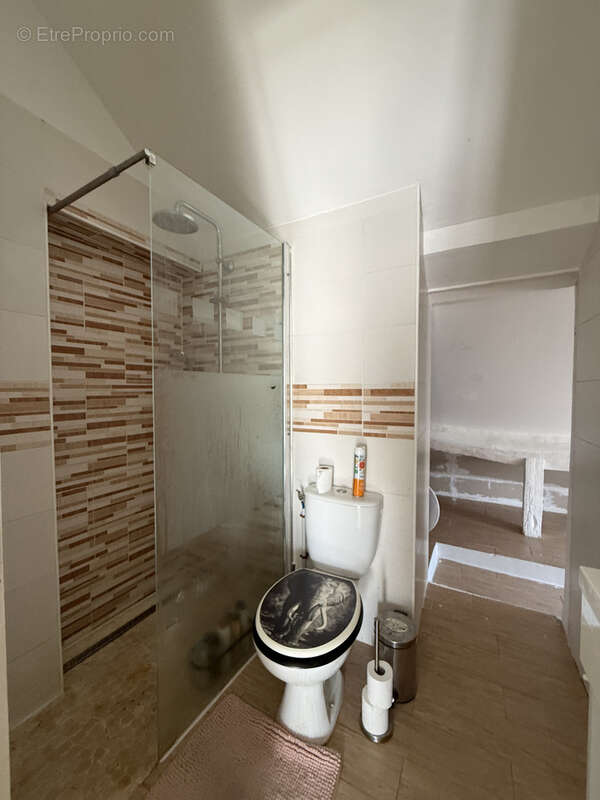 Appartement à PAMFOU