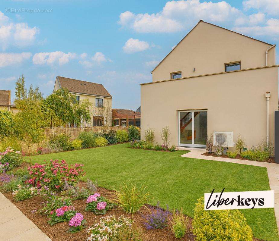 Maison à CERNAY-LA-VILLE