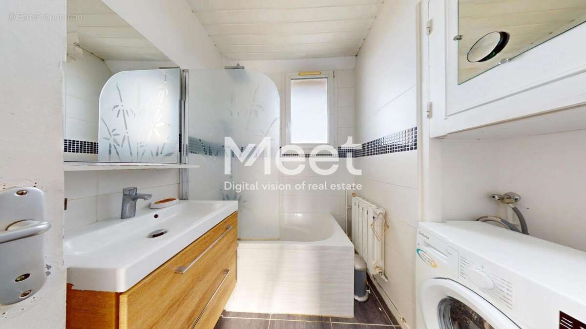 Appartement à LA ROCHETTE