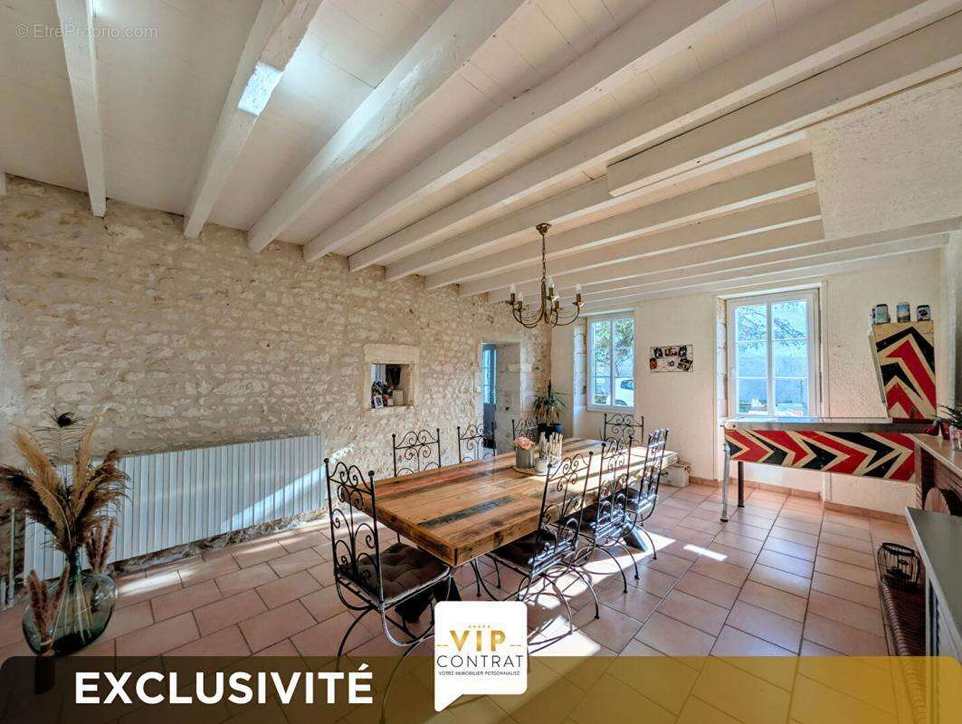 Maison à SAINT-SEVER-DE-SAINTONGE