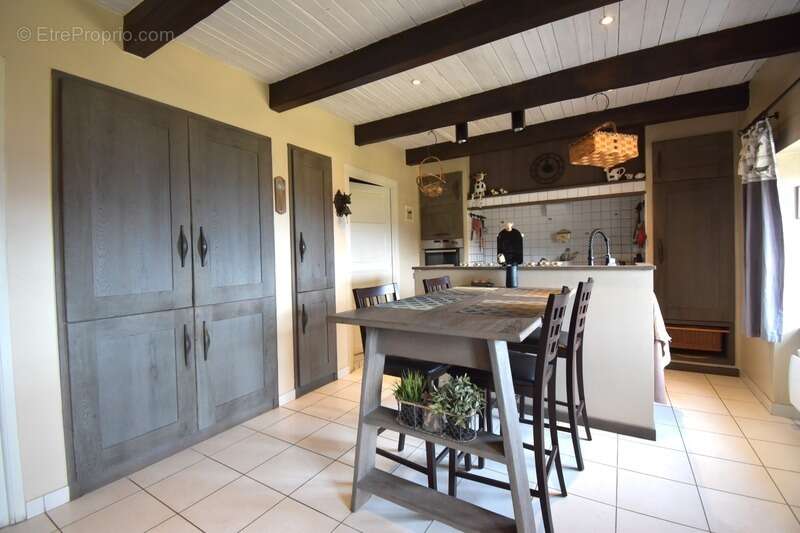 Maison à SAINT-JEURE-D'ANDAURE