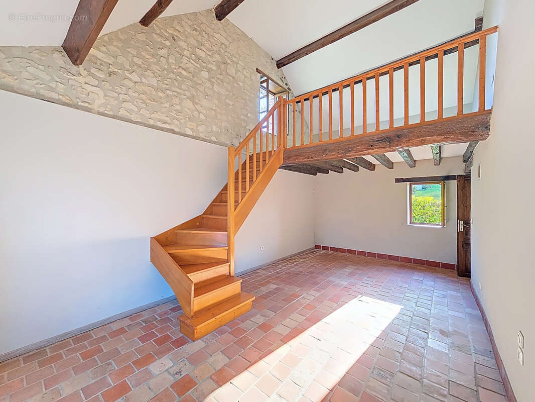 Maison à SUBLIGNY