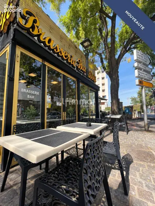 Fond de commerce avec belle visibilité et terrasse de 18 M² - photo 2