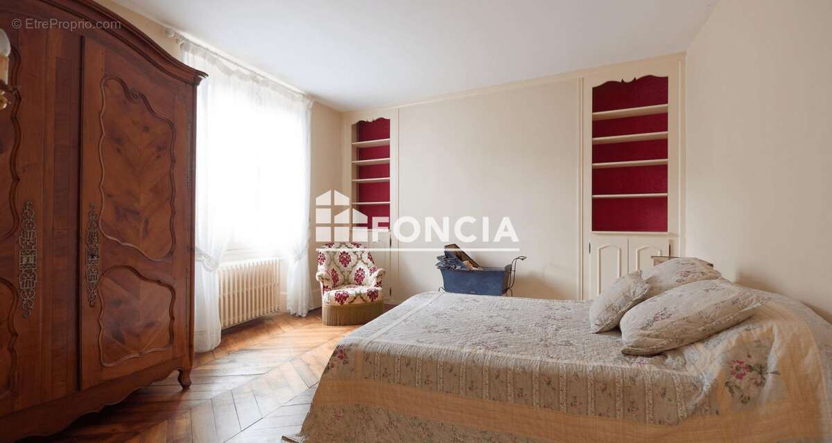 Maison à MAINCY