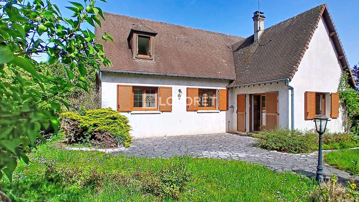 Maison à LA VILLE-DU-BOIS