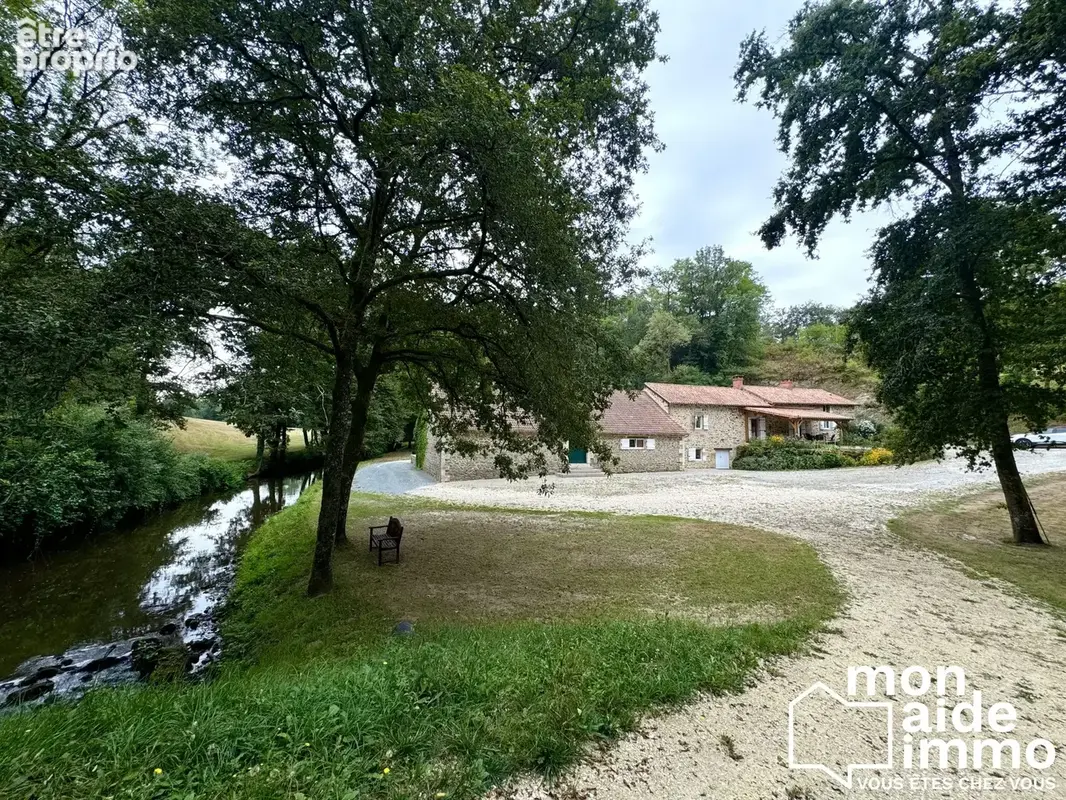 Maison 6 pièces 225 m² à vendre à Saint-Romain-Et-Saint-Clement (24800) - photo 4