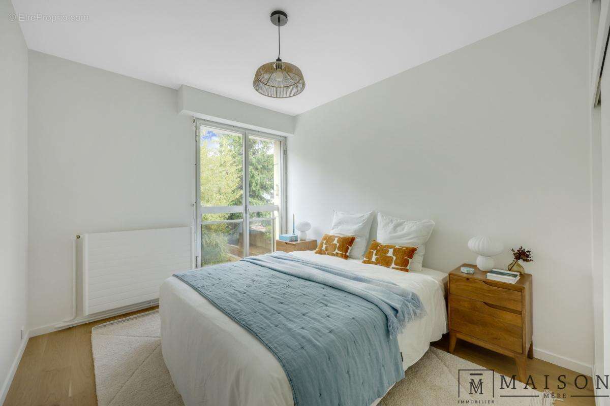 Appartement à SURESNES