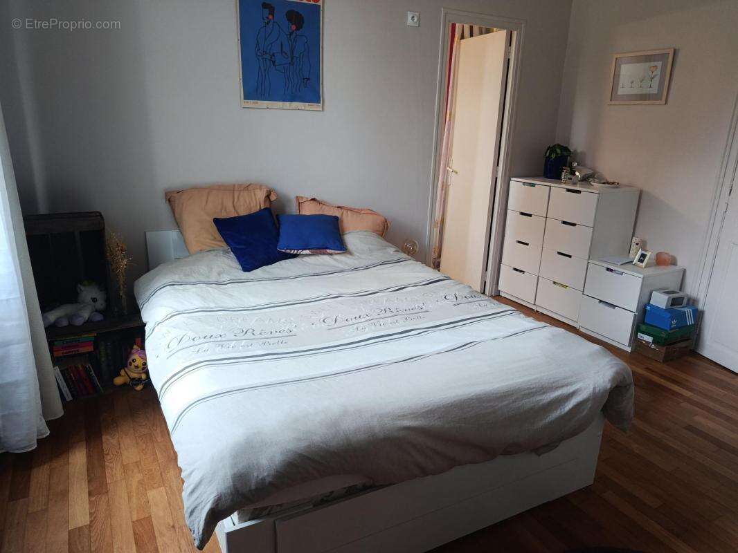 Maison à LA CHAPELLE-D'ALIGNE