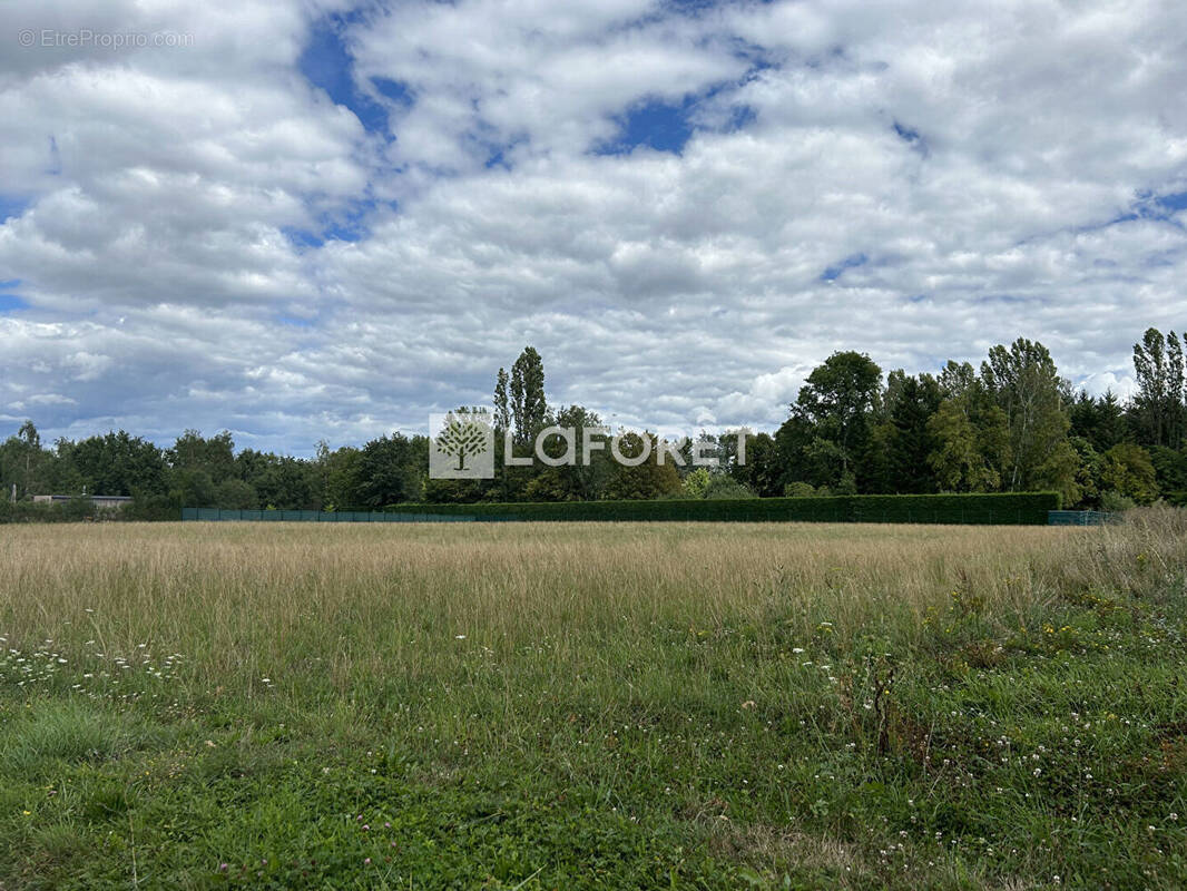 Terrain à BOURG-EN-BRESSE