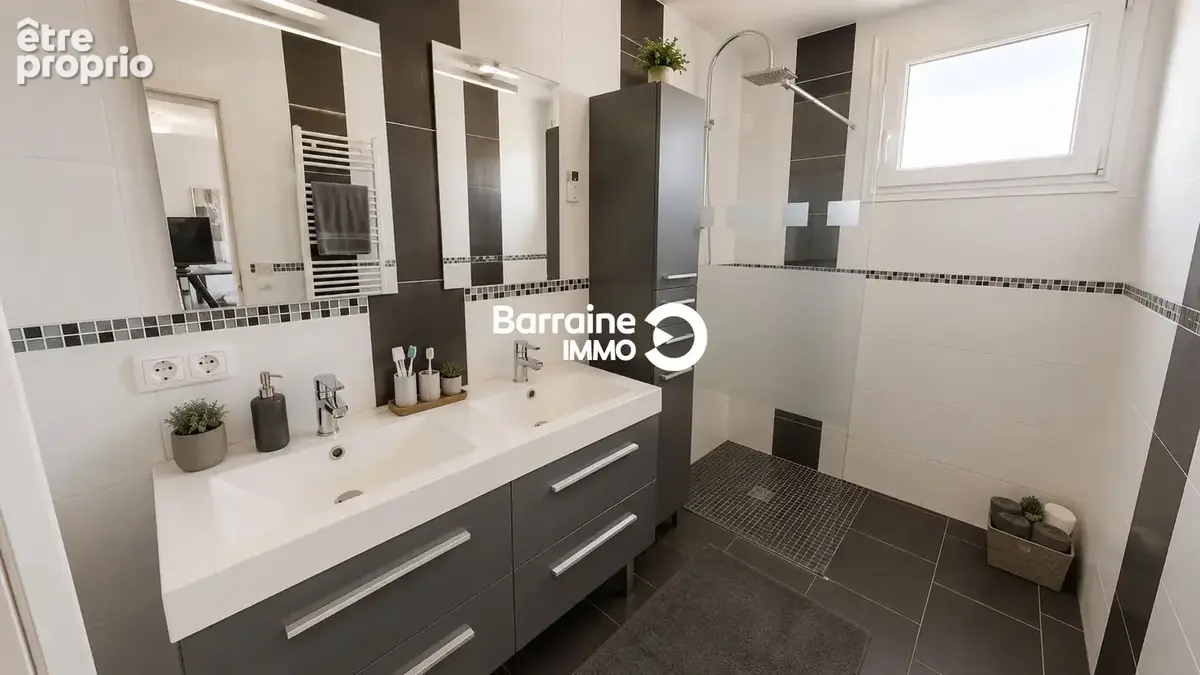 Inzinzac lochrist - maison des annees 60 non mitoyenne sur terrain de 590m² avec 2 garages - photo 8