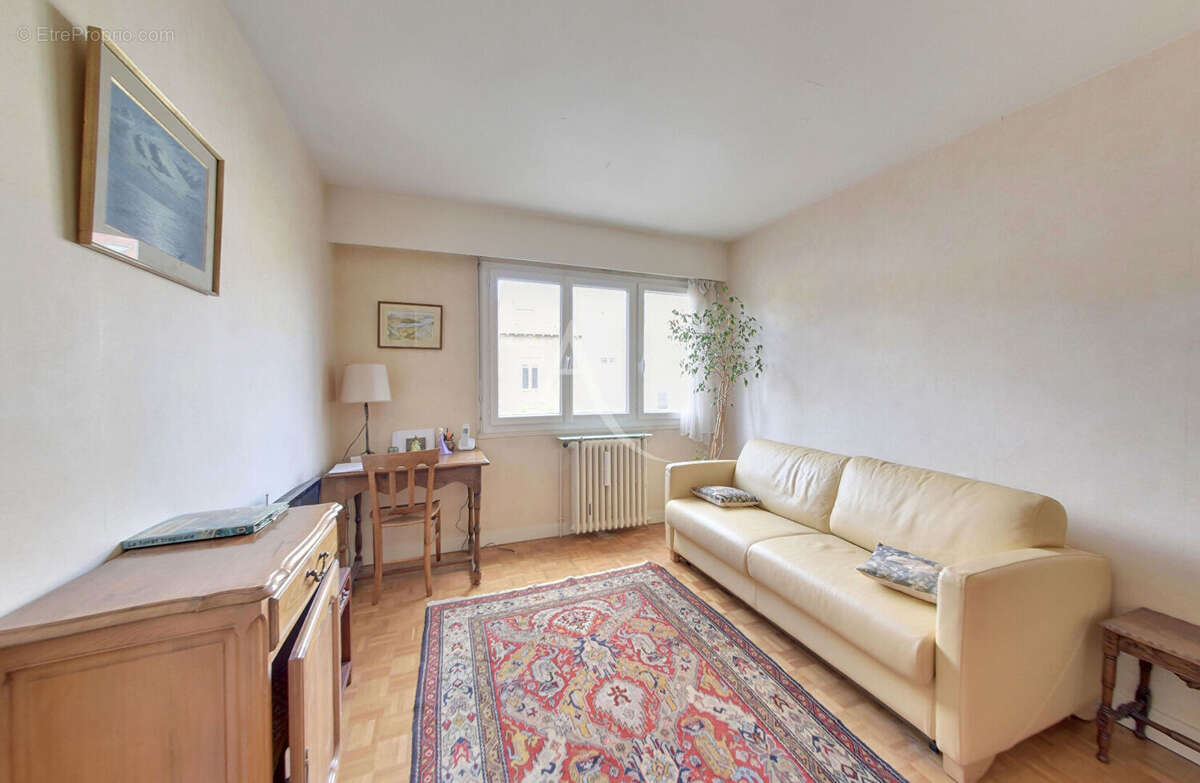 Appartement à NOGENT-SUR-MARNE