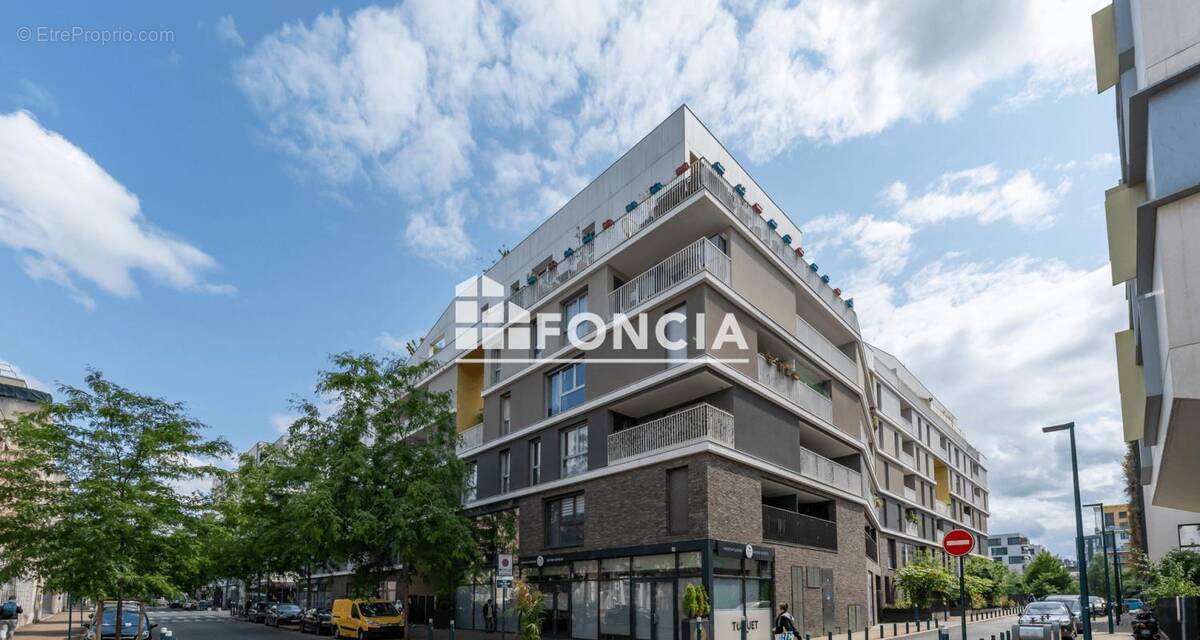 Appartement à GENNEVILLIERS