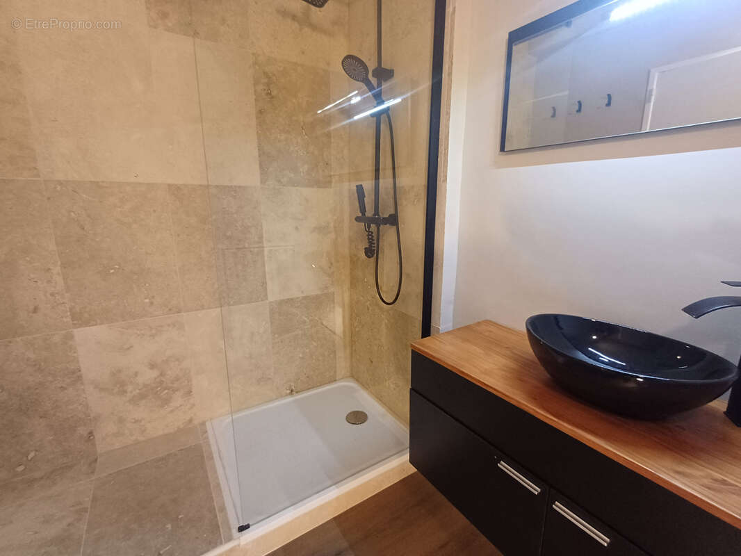 Appartement à LA VALETTE-DU-VAR