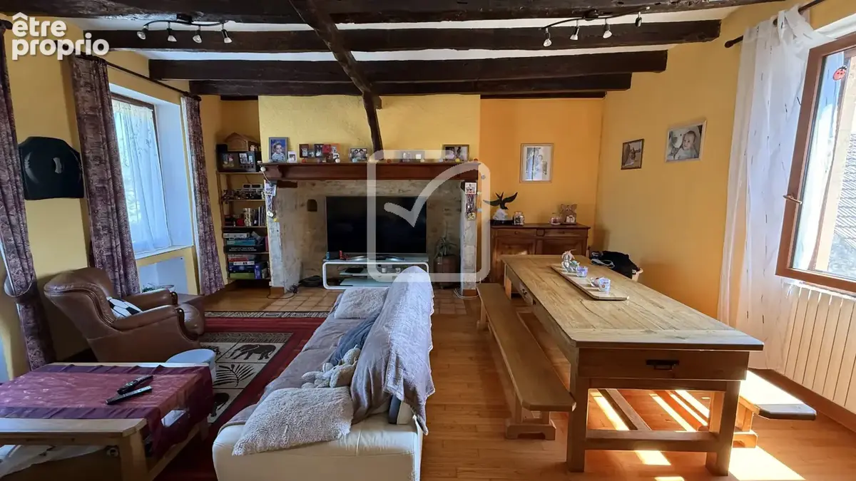 Grande maison familiale en pierre   Volumes, confort et potentiel à Gourdon - photo 10