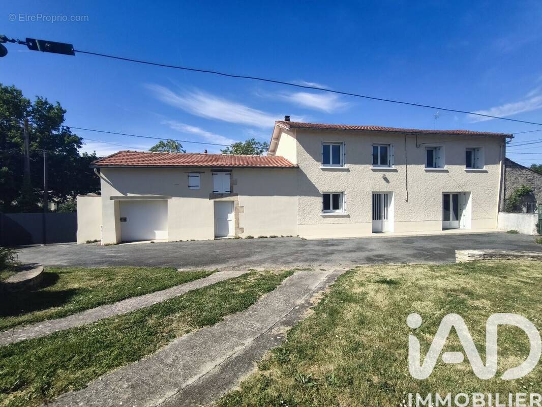 Photo 1 - Maison à AIFFRES