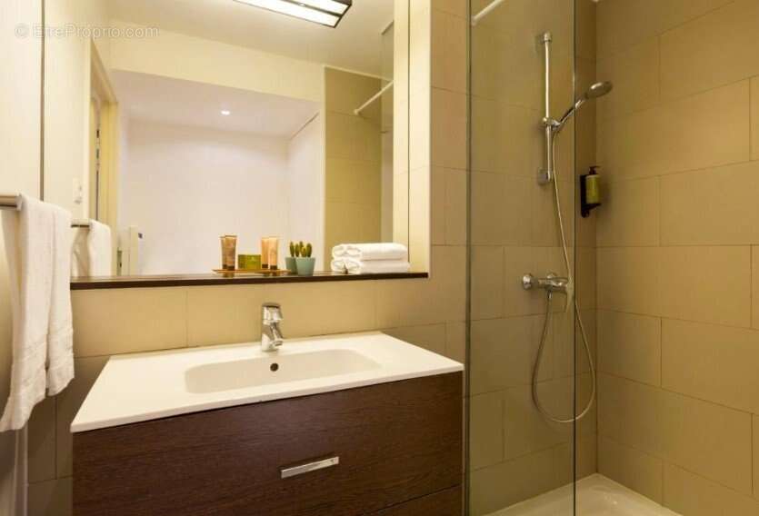 INVESTISSEMENT LOCATIF  Lyon 3ème arrondissement  Résidence de Tourisme Citadines Part-Dieu - 6.15 % de rentabilité - photo 4