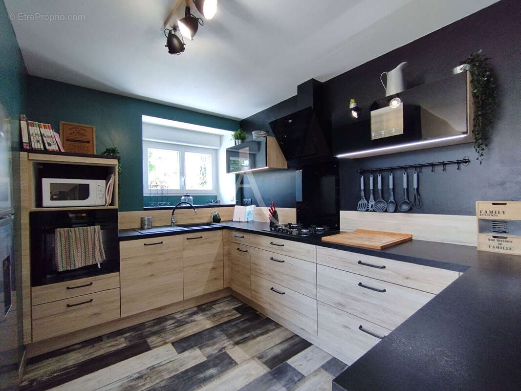 Maison à PUY-L&#039;EVEQUE