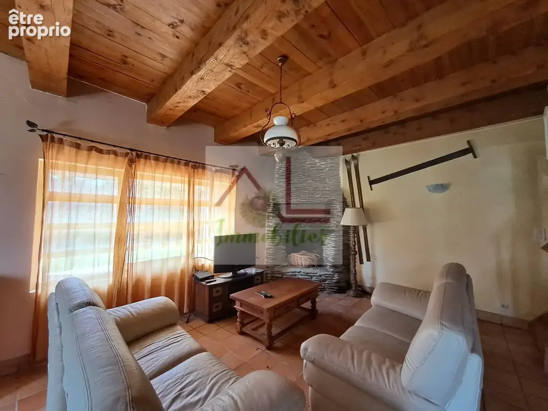 Maison spacieuse mitoyenne - photo 3