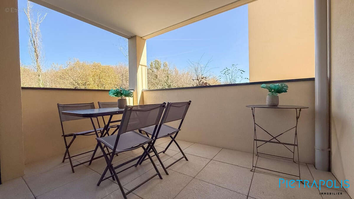 Appartement à RILLIEUX-LA-PAPE