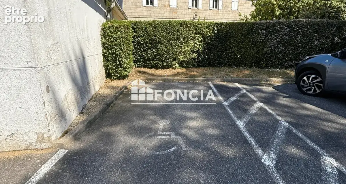 Place Parking extérieur - photo 2