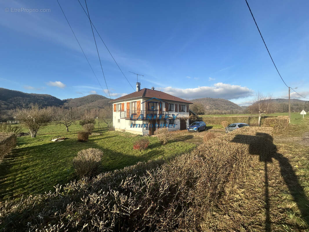 Maison à TERNUAY-MELAY-ET-SAINT-HILAIRE