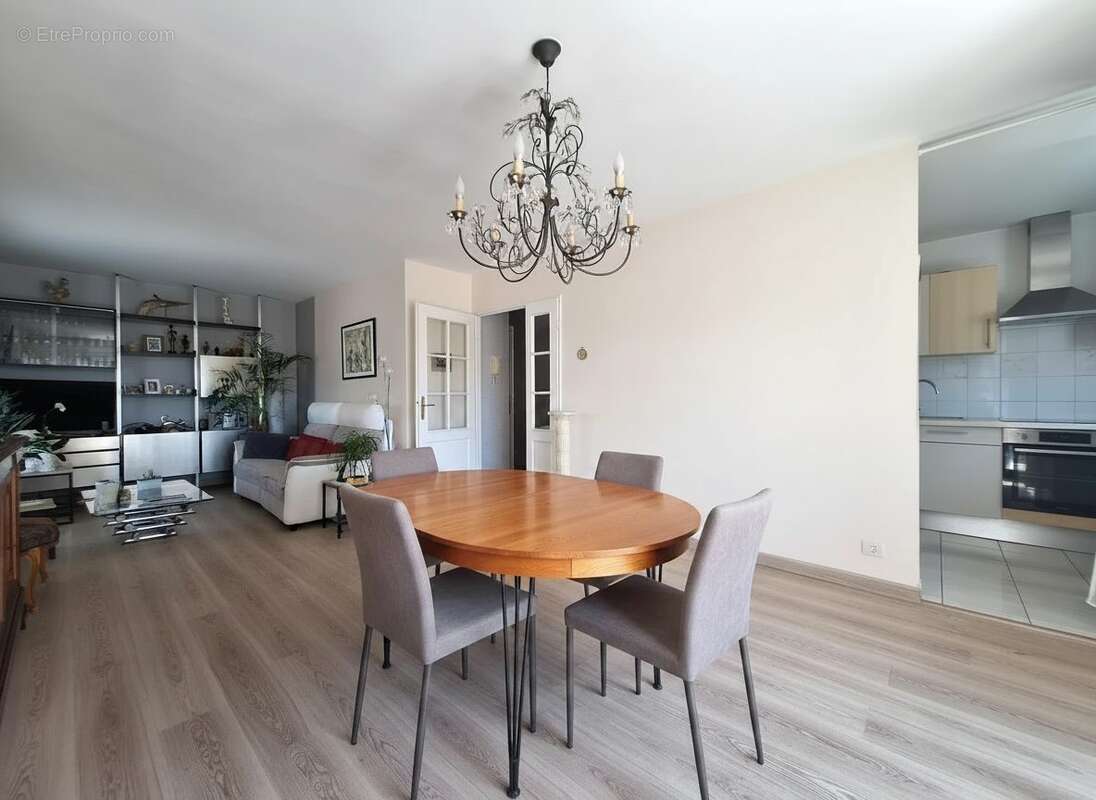 Appartement 82 m² à Epinal  - photo 4