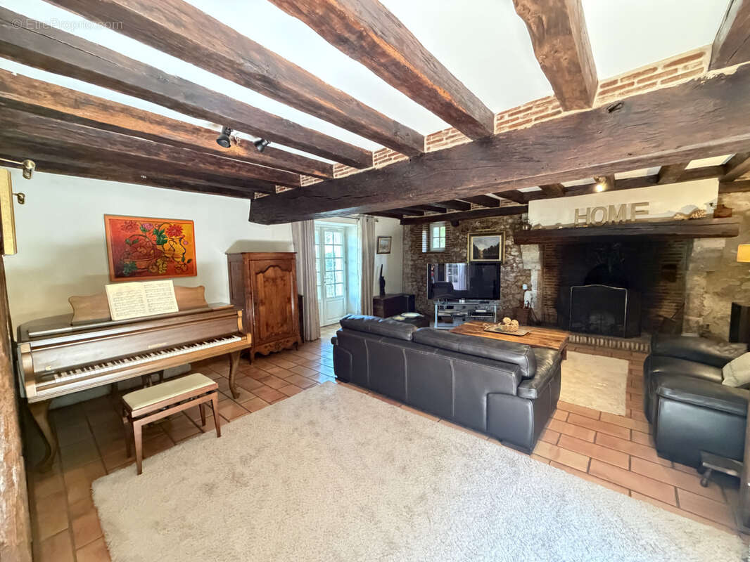 A vendre longere 210 m2 olivet - photo 7