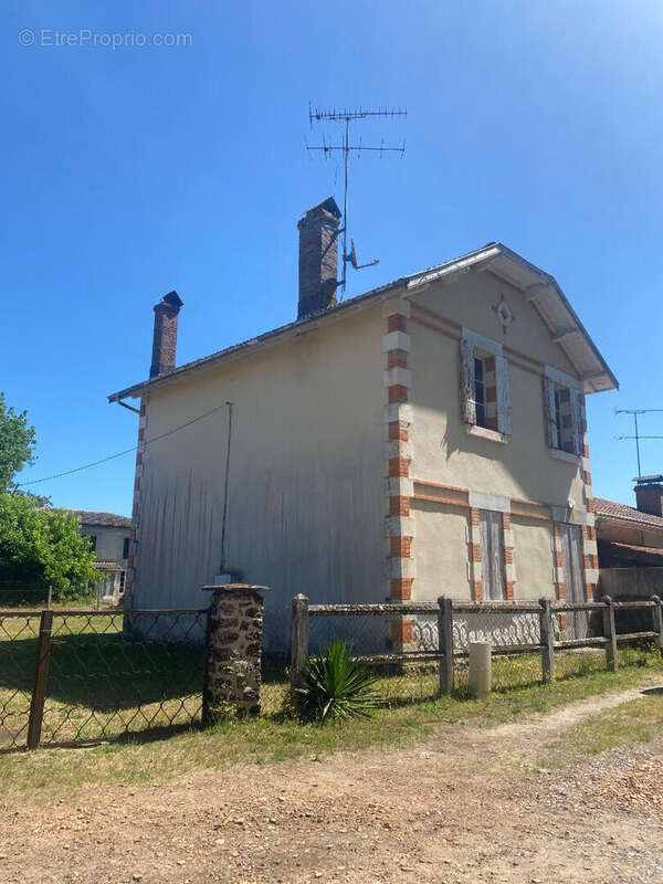 Maison à PISSOS