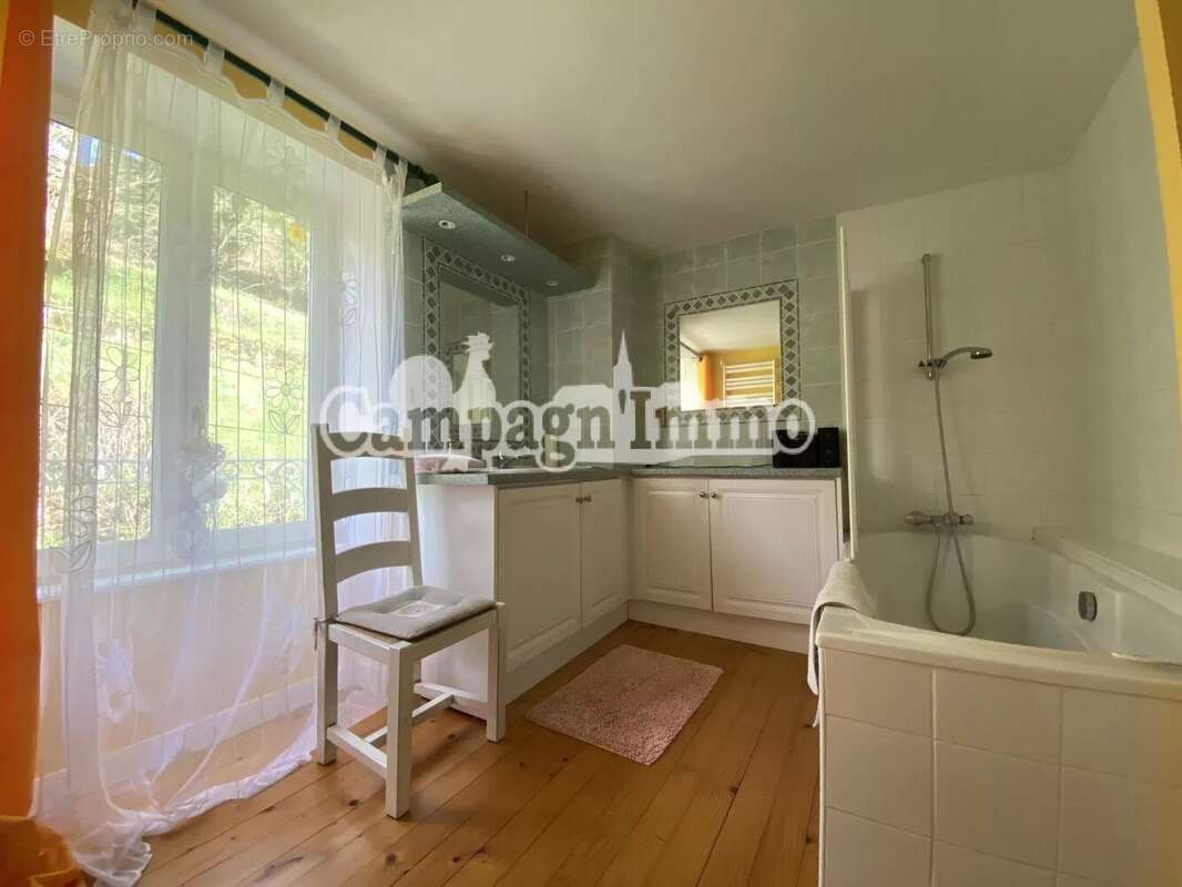 Maison à SAINT-VINCENT-DE-REINS