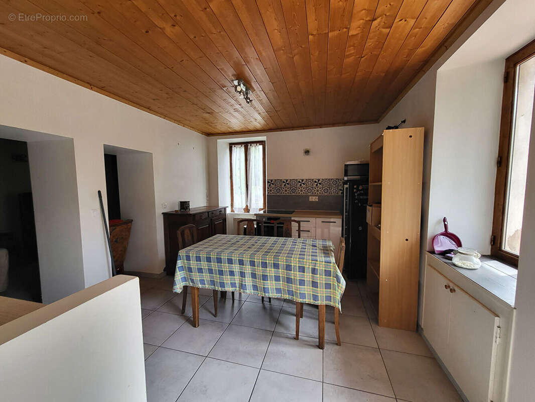 Maison Freterive 3 pièce(s) 80 m2 - photo 3