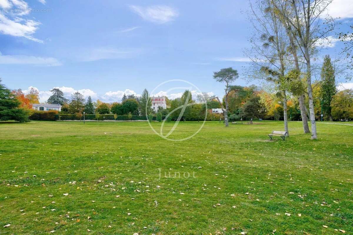 Maison à LE VESINET