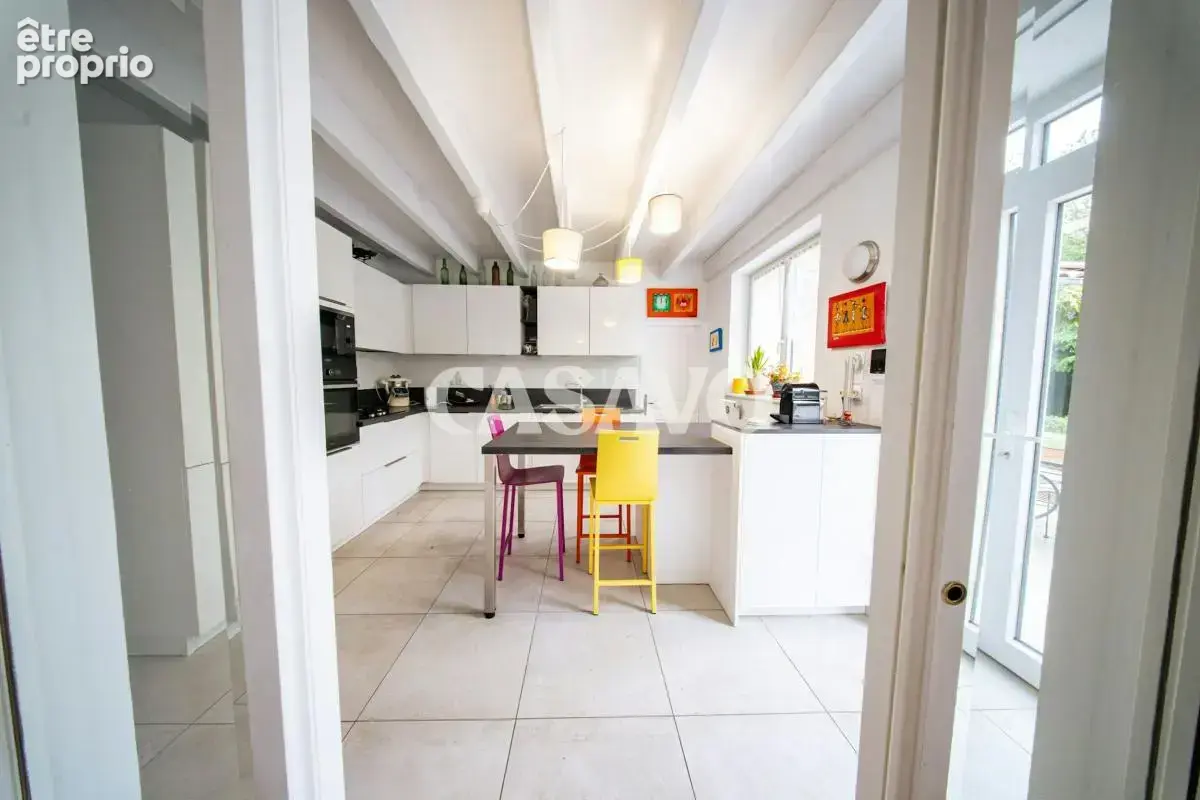 Vente Maison 7 pièces de 190m² - 38540 Heyrieux - photo 9