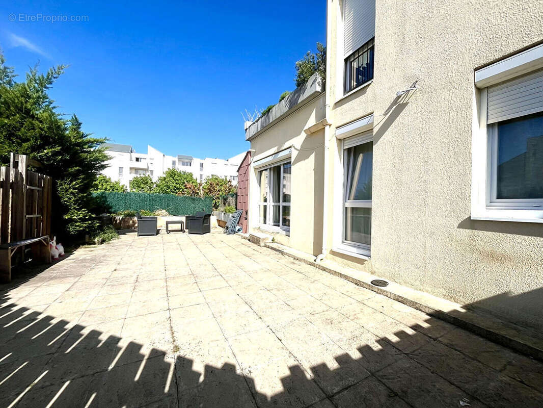 Appartement Talant 4 pièces - 80.46 m2 + TERRASSE DE 50 m2 et TERRAIN DE 20 m2 - photo 3