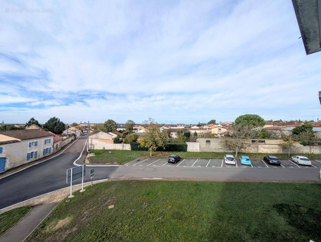 Appartement à COGNAC