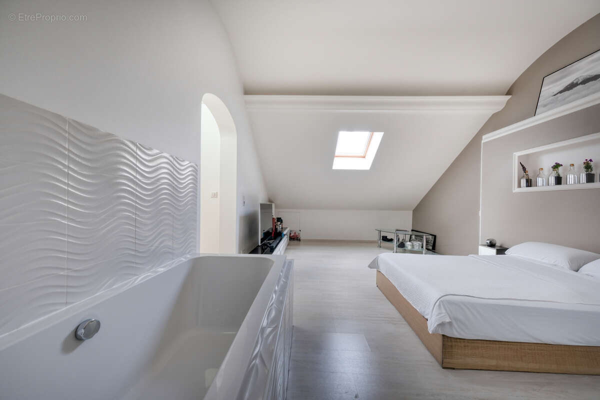 Maison indivdiuelle de plain pied - 210m2 - 5 chambres - dpe c - photo 20