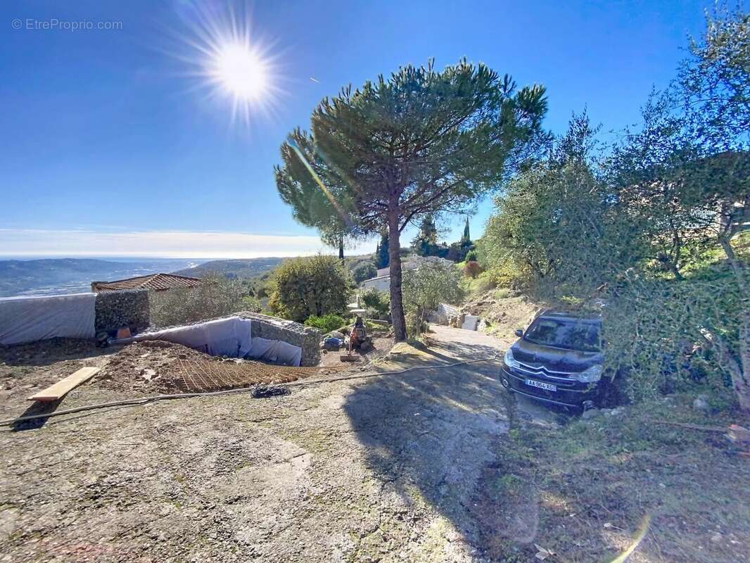 Appartement à GATTIERES